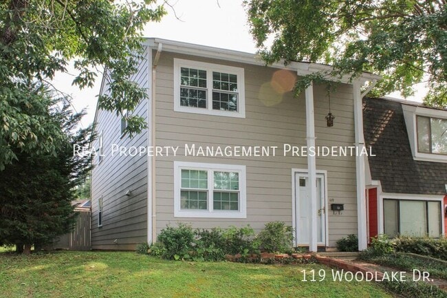 Building Photo - 119 Woodlake Dr Rental