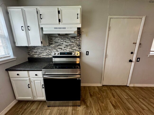 Photo - 1504 Red Fox Rd