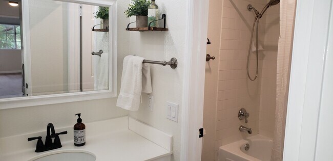 631 Oak Run Trl Unit 310