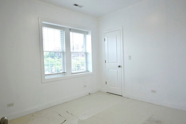 Photo - 2343 W Irving Park Rd Unit 2E