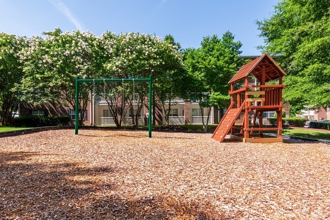 Autumn Pointe