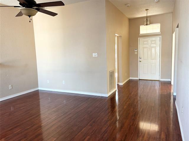 807 Aylesbury Dr
