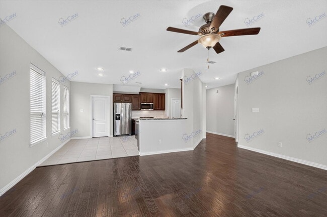 Photo - 1314 Torrington Ln