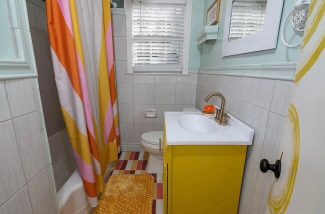 Photo - 2 Bedroom, 1 Bath in Melrose Heights - Ava...