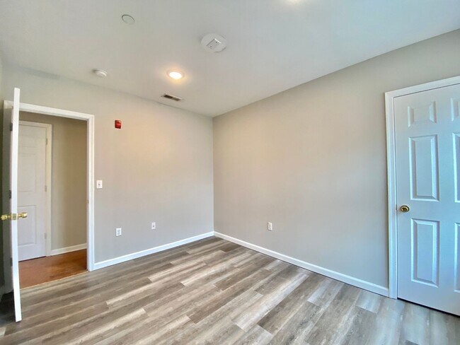 Photo - 2014 N 17th St Unit C