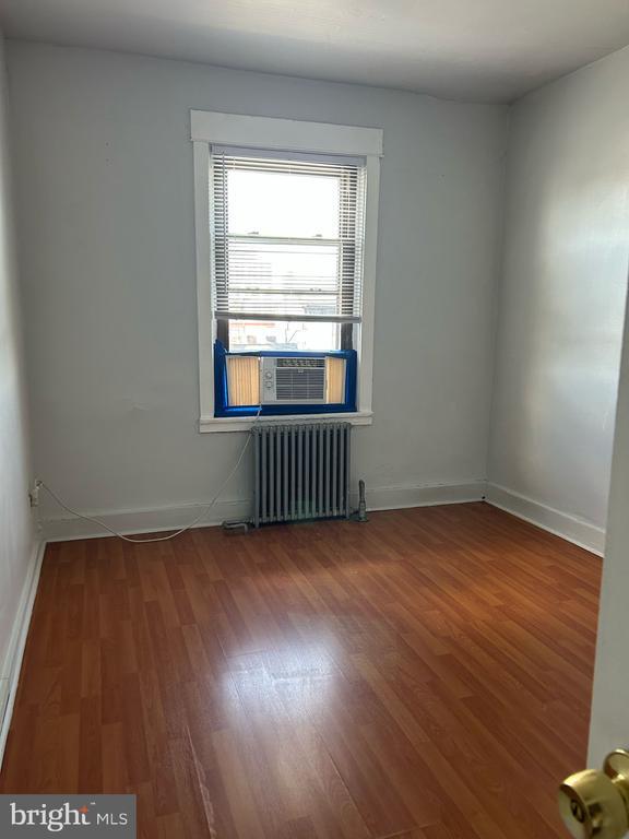 Photo - 510 W Girard Ave