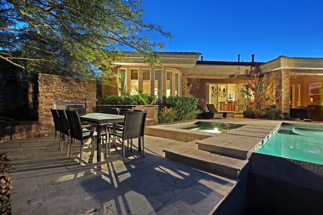 Photo - LUXURY LIVING W/ LAS VEGAS STRIP VIEWS!!