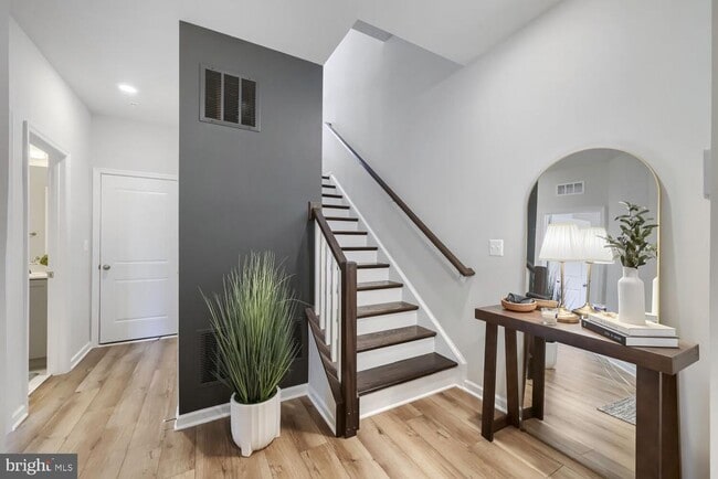 Photo - 622 Barnehurst St