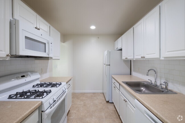 Interior Photo - The Ridge at New Paltz Rental