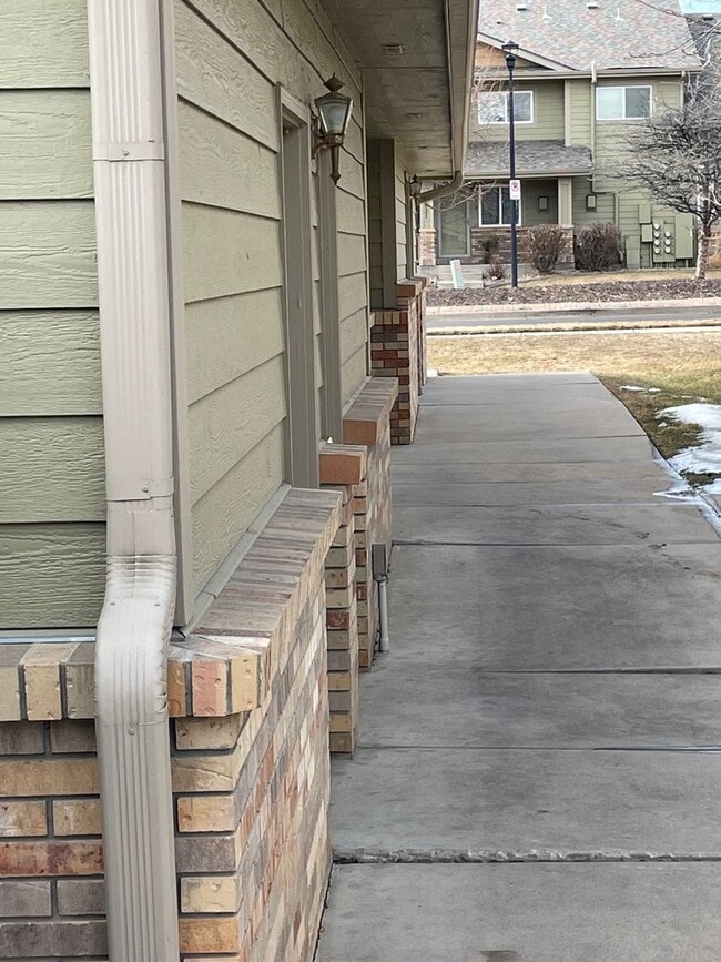 Photo - Townhome -2 bed 2.5 bath + bonus area