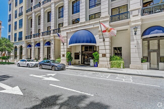 Building Photo - 801 S Olive Ave Unit 219 Rental