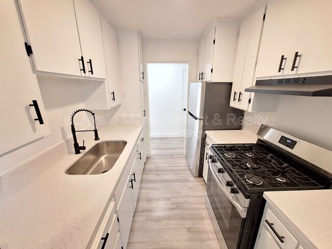 Photo - 11744 Runnymede St Unit 111