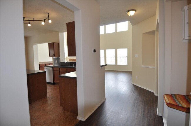 Photo - 2810 Harte Ct