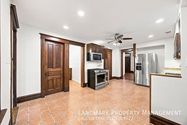 Photo - 2962 N Allen Ave Unit 2