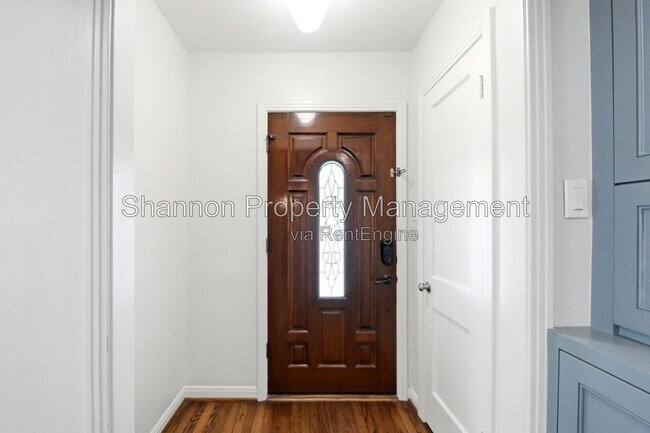 Photo - 4227 Apollo St