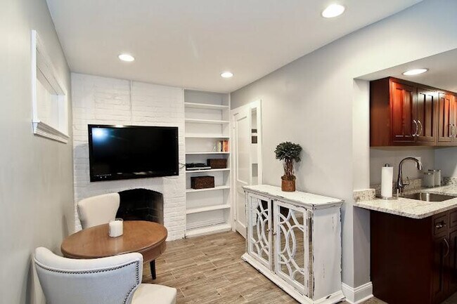 Photo - 1800 19th St NW Unidad ID364P