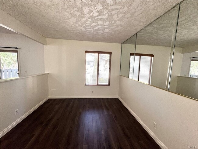 Photo - 960 E Bonita Ave Unidad 1/4