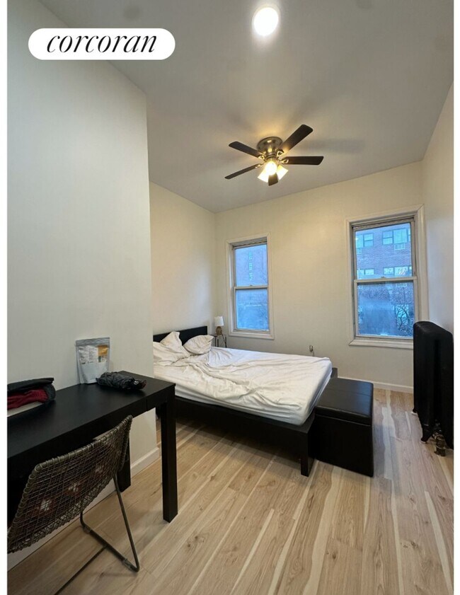 Photo - 27-01 41st Ave