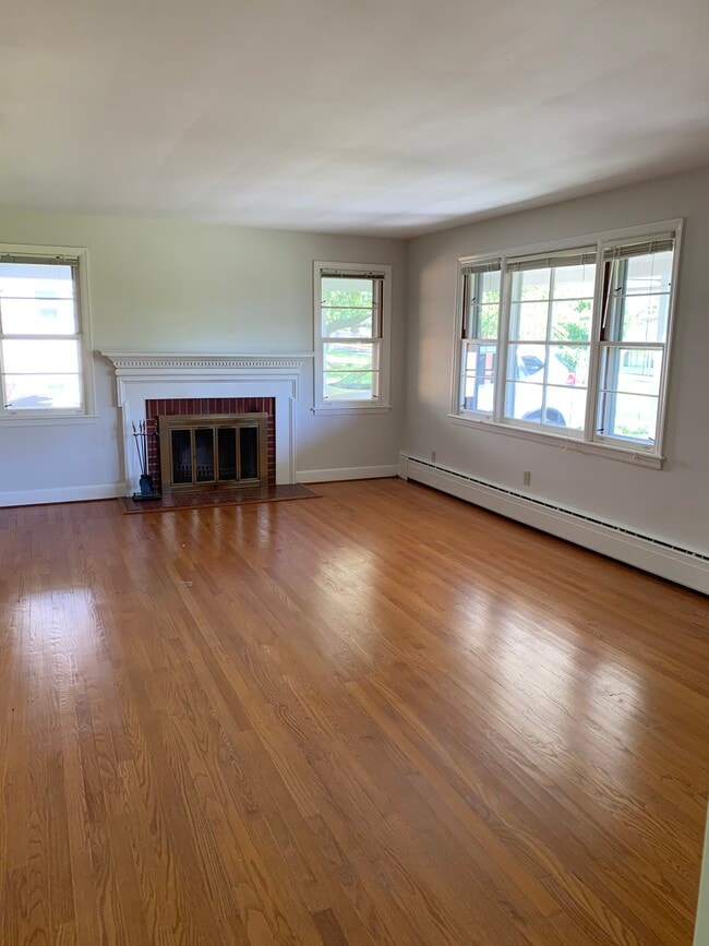 Photo - 2009 Mimosa Dr