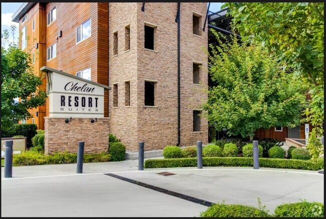 Building Photo - 2220 W Woodin Ave Rental