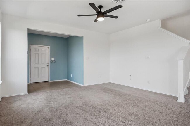 Photo - 925 Yellow Ribbon Trl