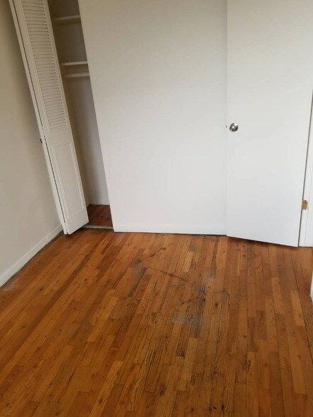 Photo - 94-30 59th Ave