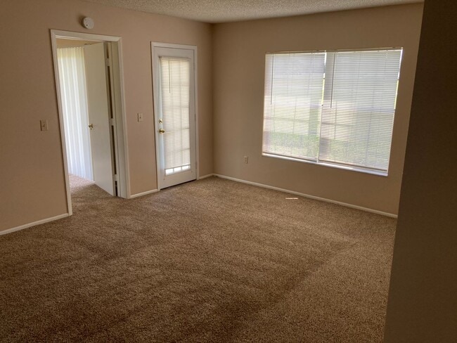 Photo - Downstairs 2/2 Country Club Village Condo ...