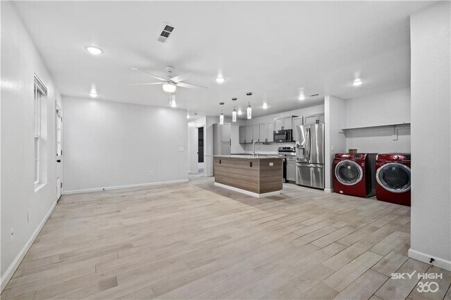 731 Erika Ave