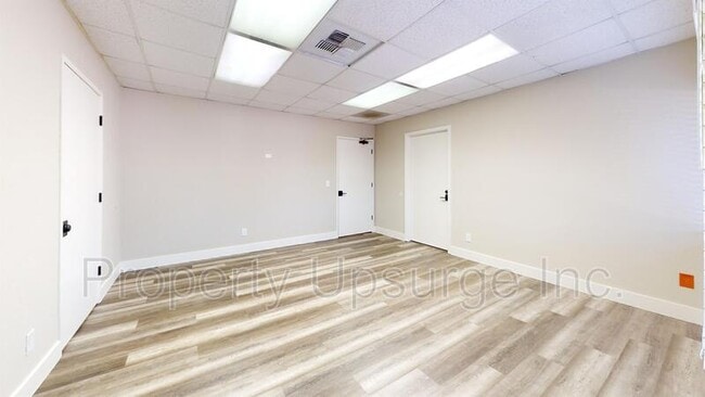 Photo - 1300 West St