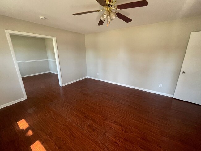 Photo - 3 bed/2 bath home in Martinez w/huge backy...