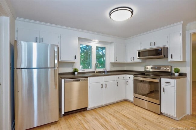 Photo - 3 Hilltop Rd