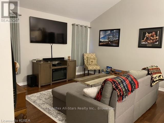 Photo - 24 Beall St
