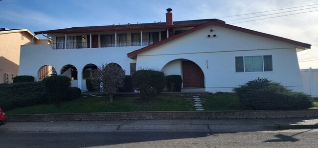 Building Photo - 315 Buckeye Terrace Unit 315 Buckeye #01