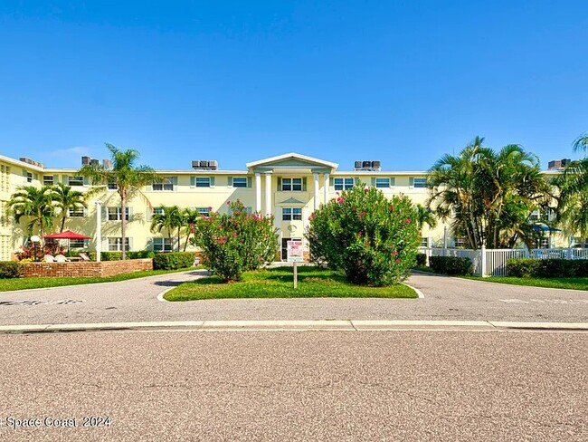 Building Exterior. - 230 Columbia Dr Unit 318