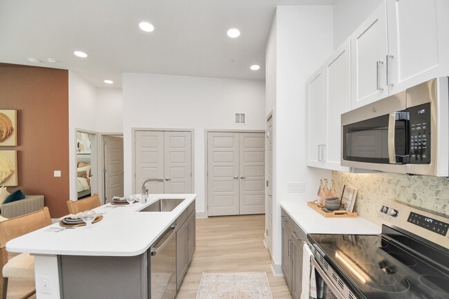 Photo - 1617 Enid St