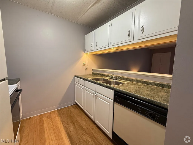 Building Photo - 38365 North Ln Unit G103 Rental