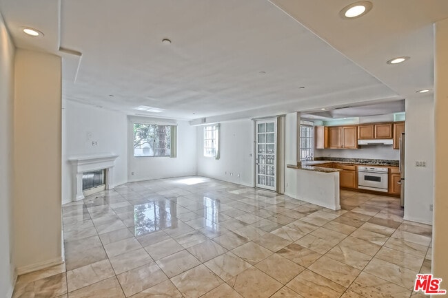 Building Photo - 1875 S Beverly Glen Blvd Unit 101