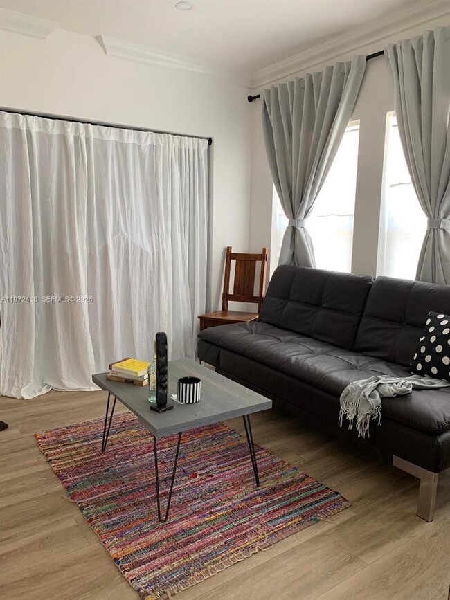 Photo - 1100 SW 126th Pl Unit 0