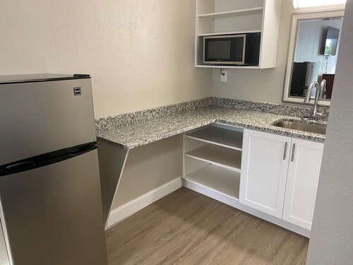 Photo - 4645 N Socrum Loop Rd Unit Double Studio