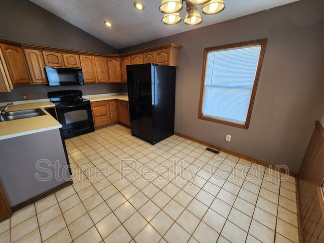 Photo - 823 S 19th St