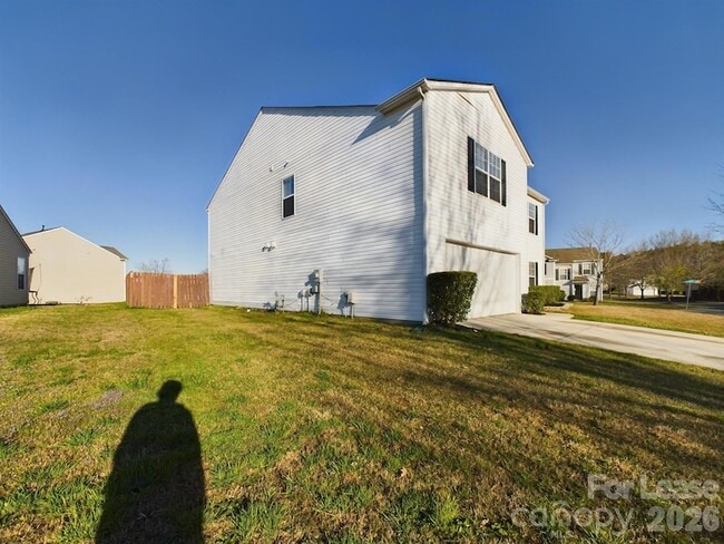 12621 Dervish Ln
