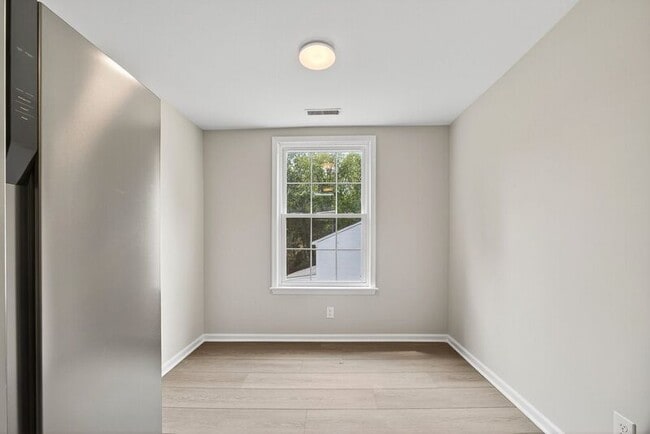 Photo - 254 Stribling Ave