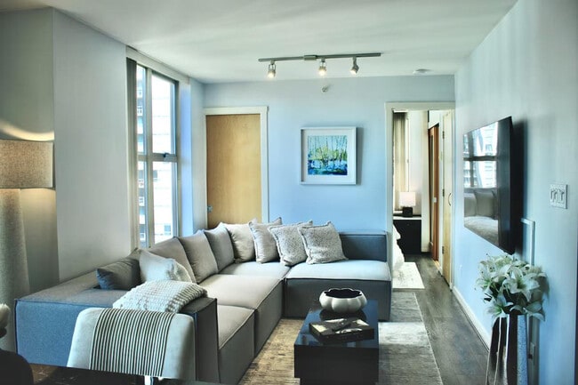 Building Photo - 1070 Richards St Unit ID1345529P