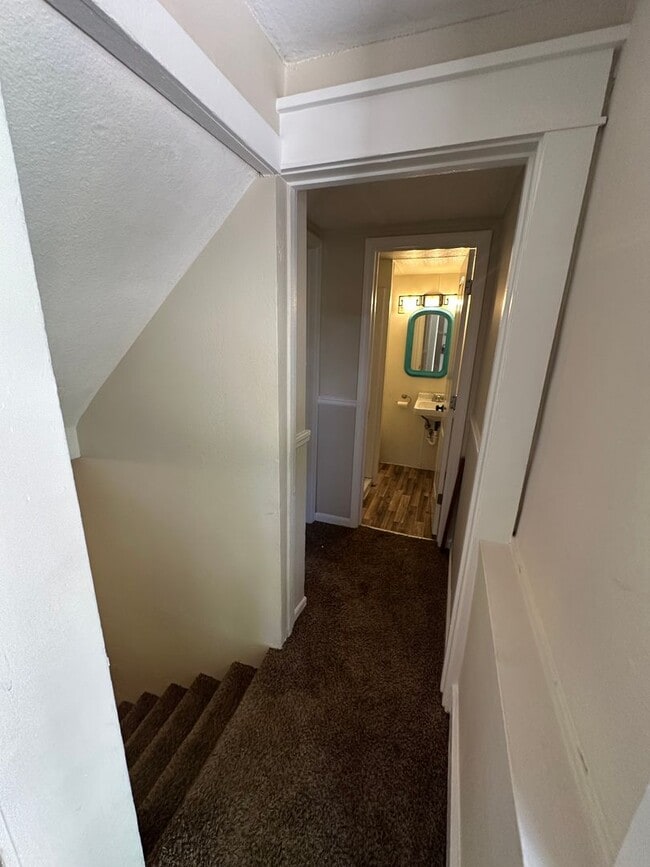 Photo - SK1201 Unit B