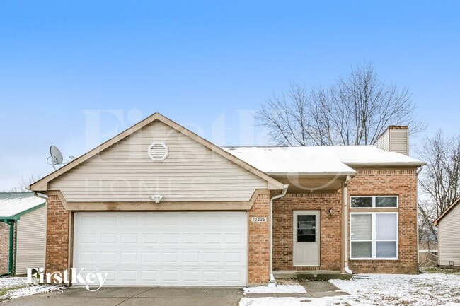 Building Photo - 10225 Park Stream Dr