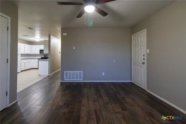 Photo - 2708 Edgefield St Unidad B