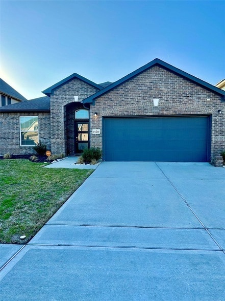 Building Photo - 15307 Davan Springs Dr