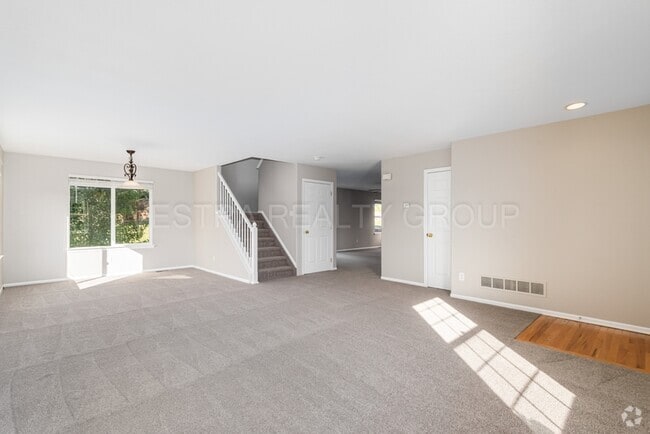 Building Photo - 5524 S Rome Way Rental