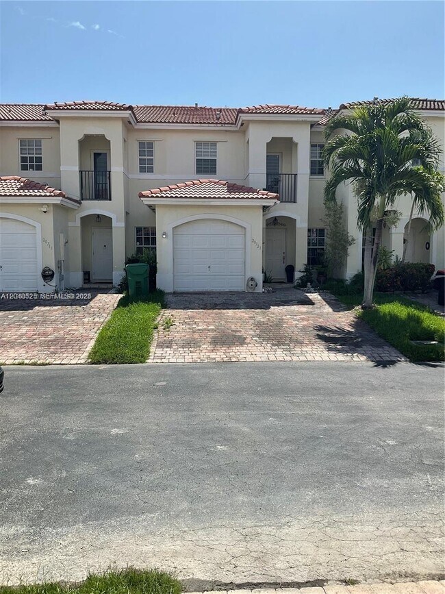 20721 SW 80th Ct