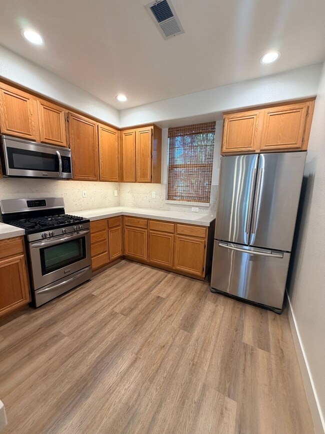 Photo - 2 bed 2.5 bath Condo in Camden Park